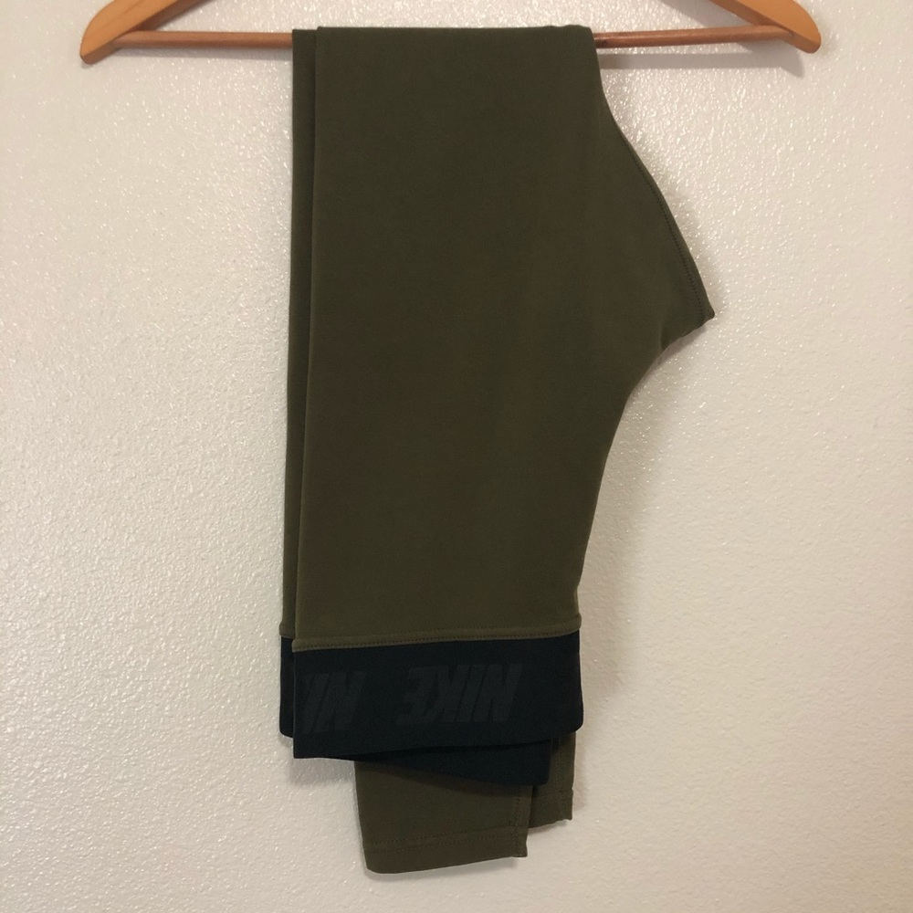 NIKE LEGGINGS - Picture 7 of 8